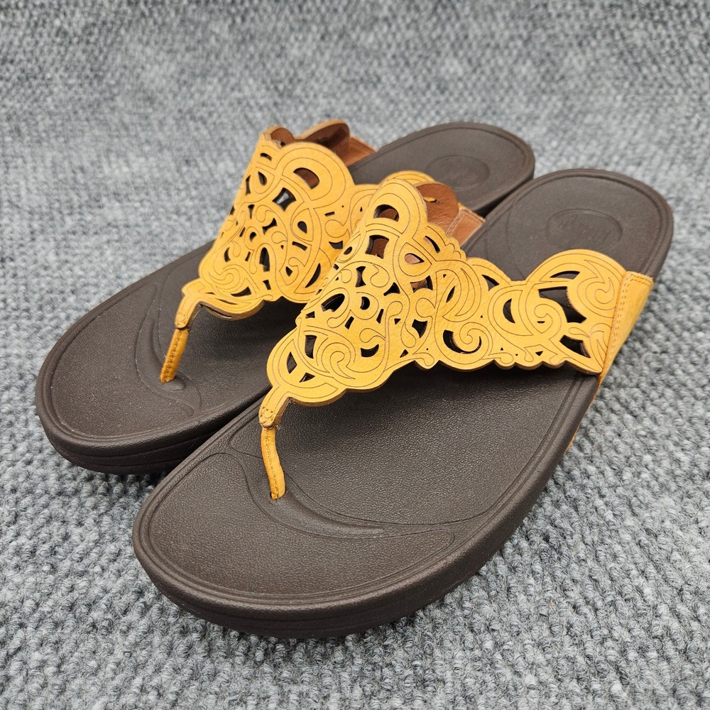 FitFlop Flora Womens 11 Yellow Thong Sandals Laser Cut Leather Comfort Flip Flop